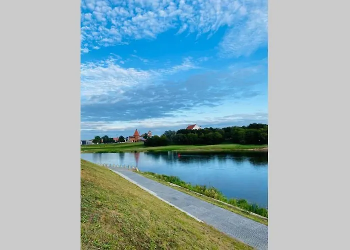 Modern Next To Castle Apartment